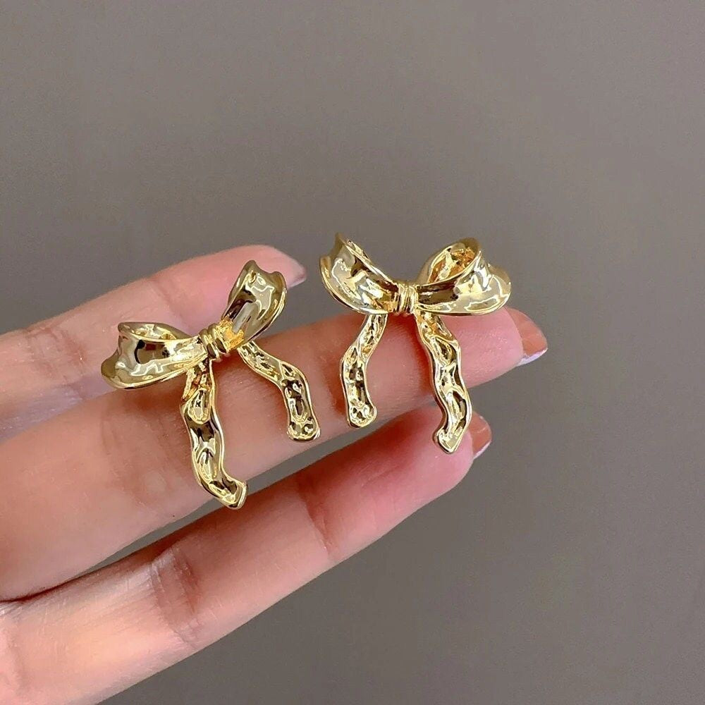 Tuesday ribbon