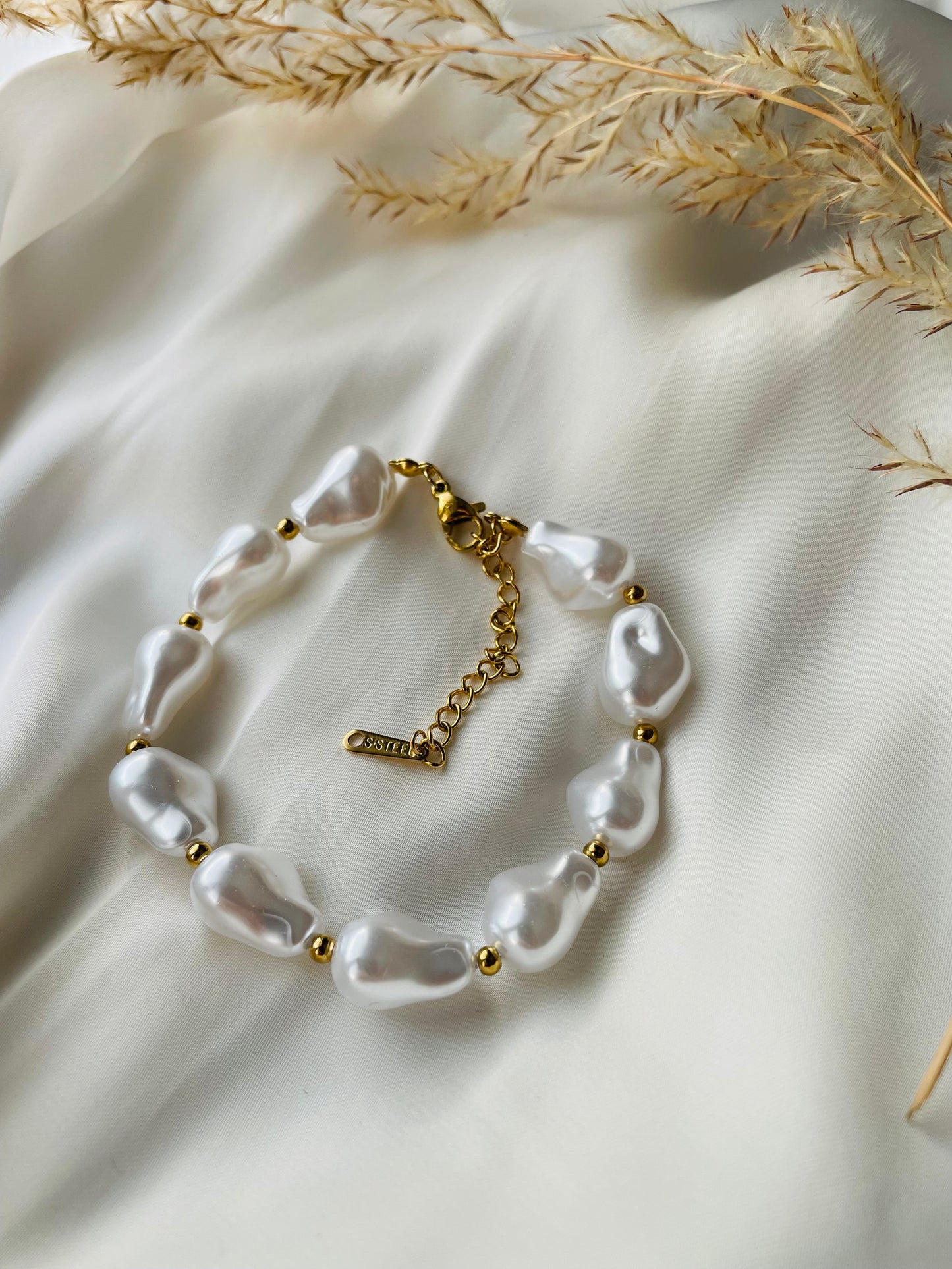 Pearl Rock bracelet