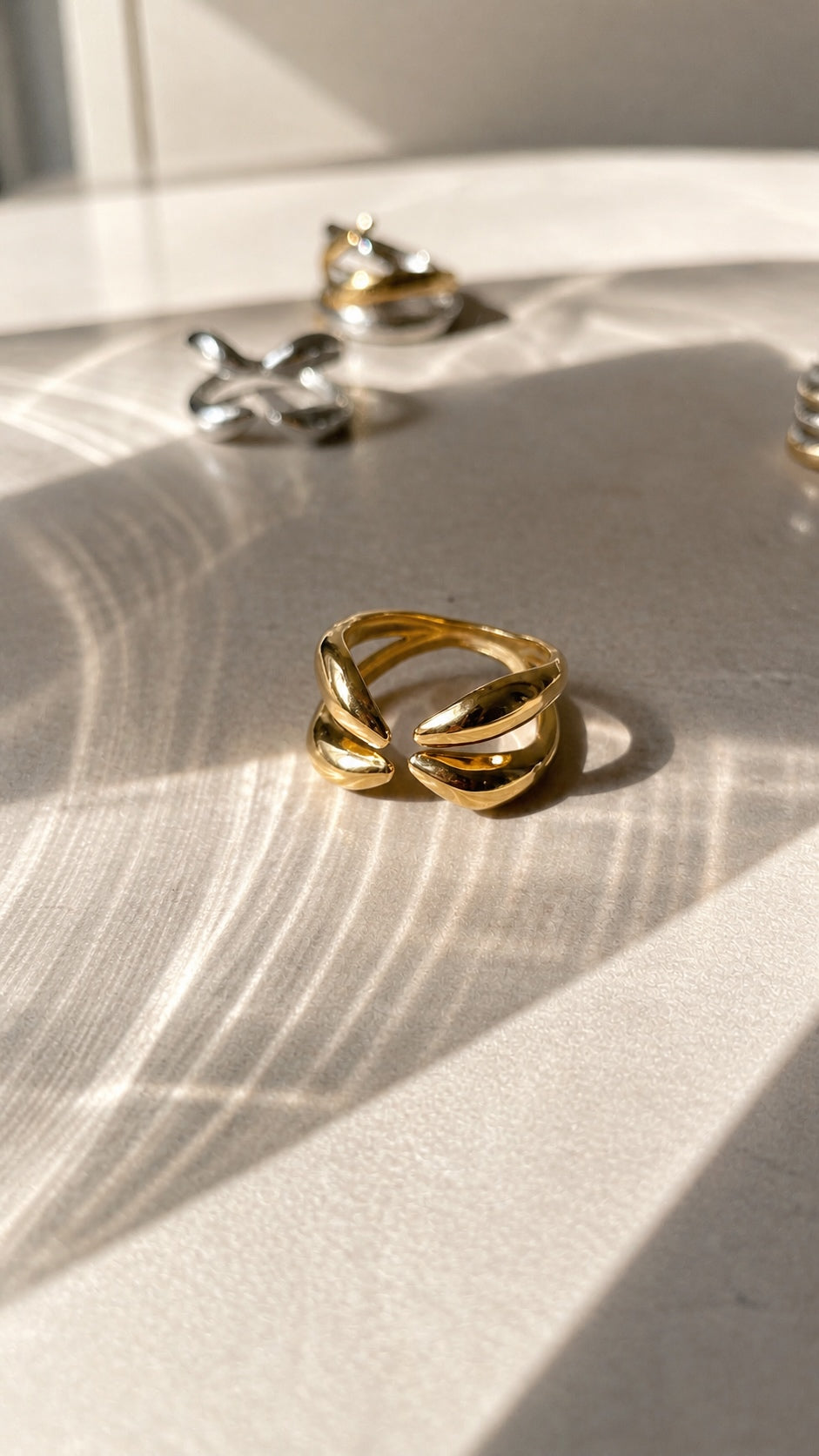 Claw Ring