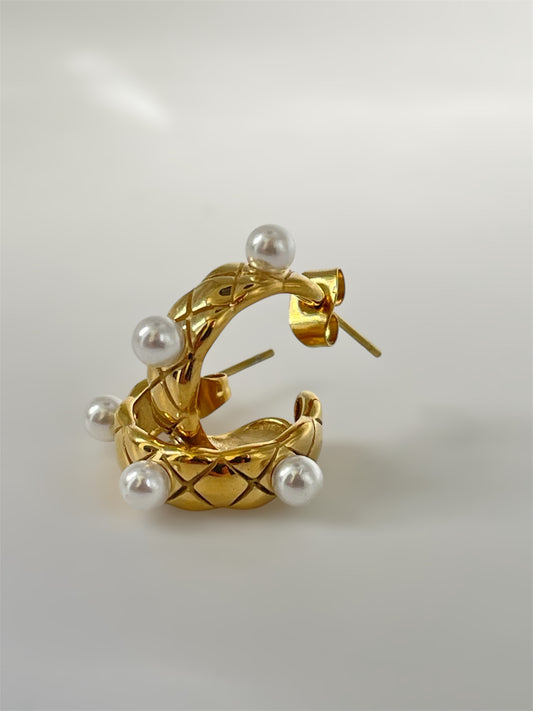 Mini pearl hoop