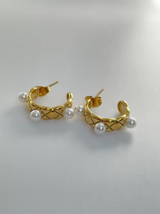 Mini pearl hoop